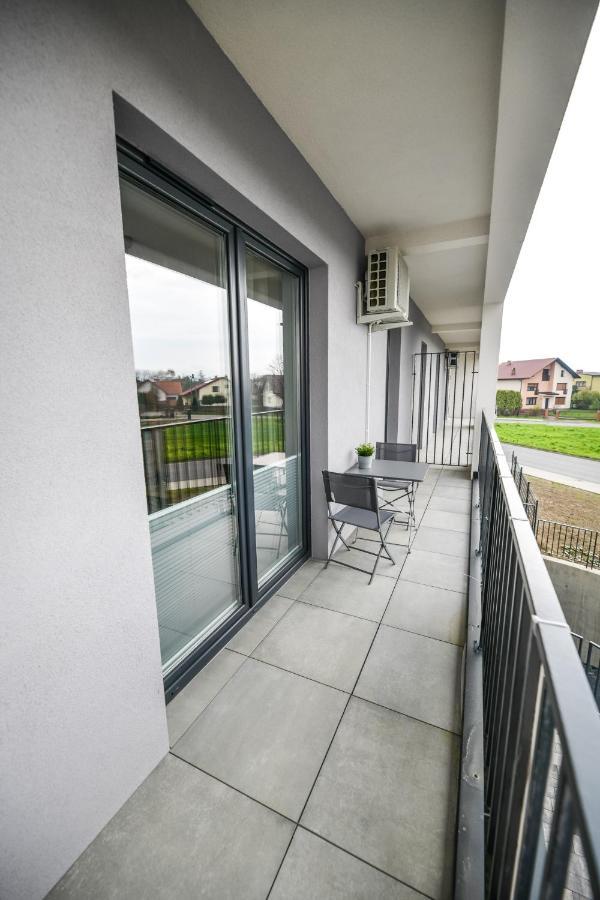 Apartament Komfort 17 Затор Екстериор снимка